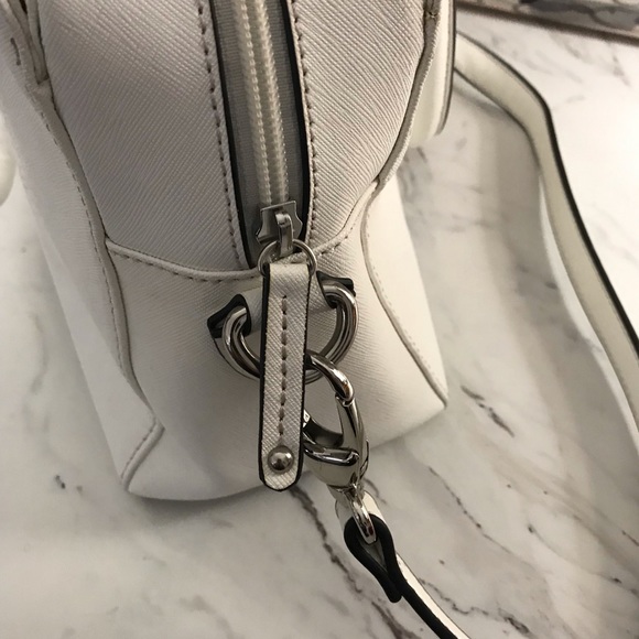 Tignanello Leather Bag with Handles and Shoulder Strap - Picture 7 of 15